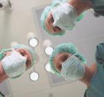 Учредяват награда за най-заслужил естетичен български хирург