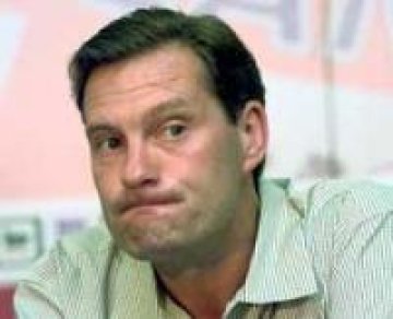 Глен Ходъл преподписа с Уулвърхямптън
