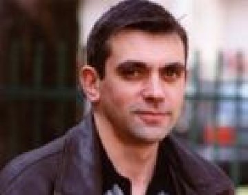 Руски писател-диджей завладява литературния пазар