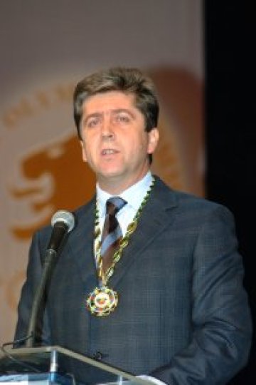 Първанов: Поне три партии трябва да намерят формулата на компромиса