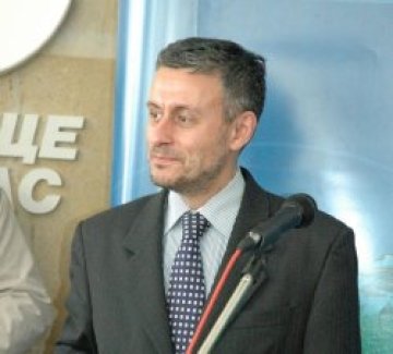Паси: Естествено е партиите и личностите да пренебрегнат егото си