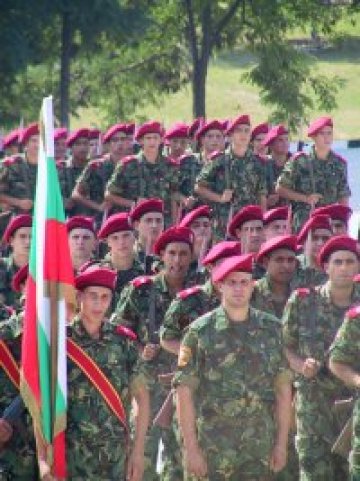 Изтеглят контингента ни от Ирак до декември, ако кабинетът мине утре