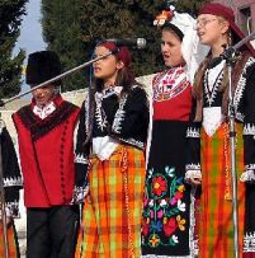 Над 17 хил. любители на родния фолклор се събират в Копривщица