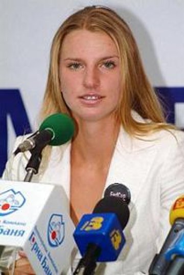 Сесил Каратанчева загуби четири места в седмичната ранглиста на WTA