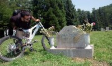 Американско гробище изникна в Южния парк в София