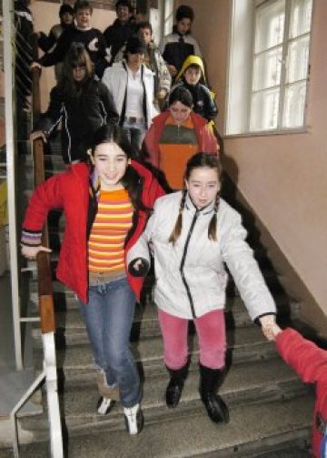 Продължават програмата за безплатни закуски в училищата