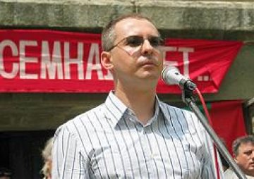 Премиерът Станишев разпредели ресорите на тримата вицепремиери