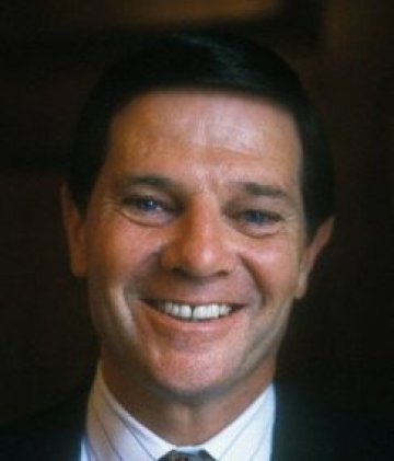 Ключов съюзник на Буш на съд за злоупотреба с власт