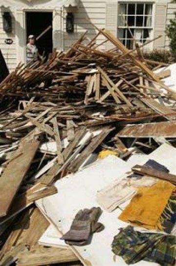 Катрина и Рита надминават най-лошите представи на Червения кръст