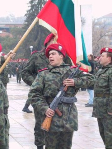 Извращенията в армията били на изчезване