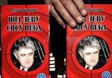 Търсеният за геноцид Радован Караджич издаде книжка със стихчета