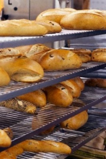 Вдигат цената на хляба средно с 10%