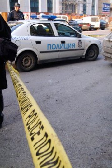 Проверяват над 120 души за участие в организираната престъпност