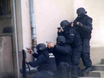 Барети влязоха в офисите на "Бул инс"