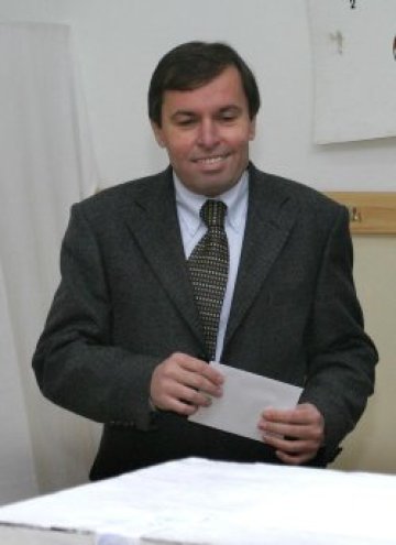 ДСБ няма да подкрепи никого, ако Гаврийски не отиде на втори рунд