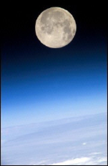 Китайска фирма продава терени на Луната