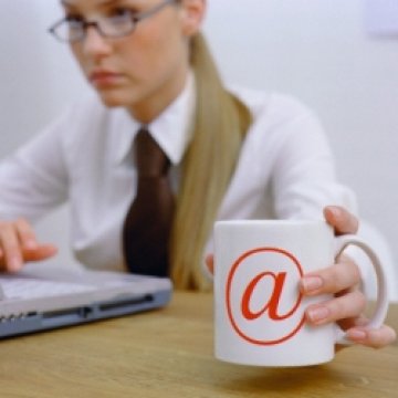 Ще учат чиновници да работят с компютри