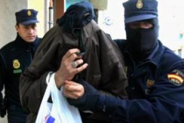 Испания залови 15 терористи, свързани с ал Кайда