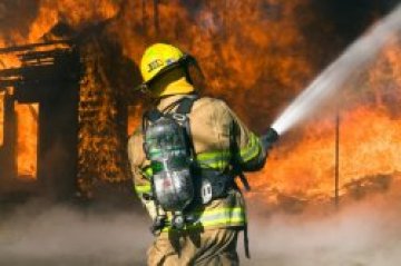 Пожар изпепели 26 души в китайски бар