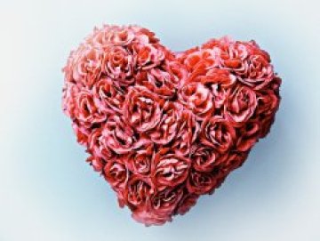 ЦУМ предизвиква фотографите за Свети Валентин