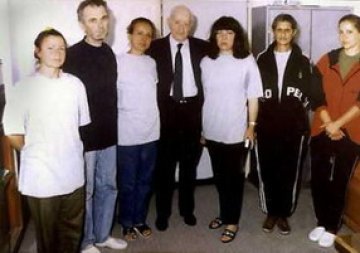 Изплащаме помощ на заразените със СПИН либийски деца