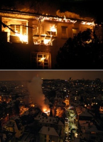 Горя стара кооперация в кв. Лозенец, пожарникарите останаха без вода