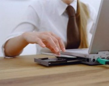 Компютрите Macintosh вече могат да работят под Windows