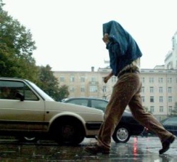 Пороят в София срути малка къща на ул. „Будапеща“