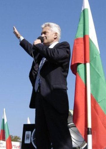 Сидеров ще се надвиква с джамия
