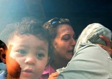 100 българи се евакуират с автобуси от Бейрут за Сирия