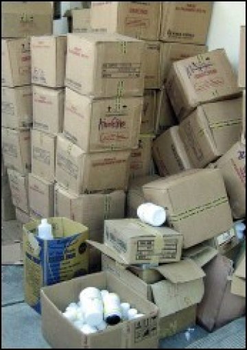 Индонезия гори лекарства от международна помощ