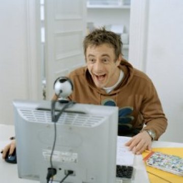 AOL дава 5GB безплатно онлайн място