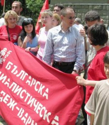 Член на БСП призна: И при нашето управление продължава корупцията
