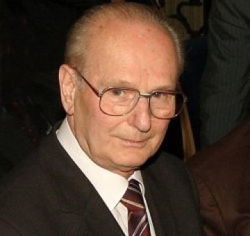 Беронов: Първанов е човек на сенчестия бизнес и бившите ченгета