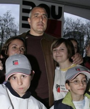 Кметът: Държавата не даде стотинка за учението в София