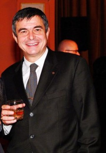 Сагата „Софиянски и делата му“ продължава