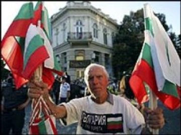 НДСВ - доволни от доклада на ЕК, Атака иска оставки