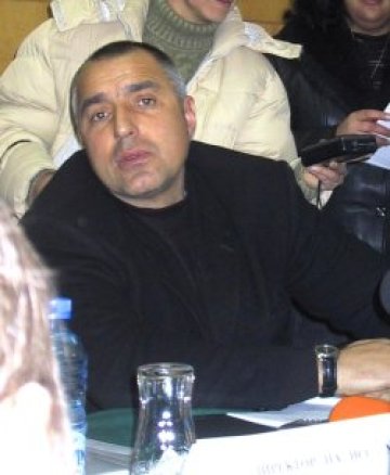 Борисов юрва ГЕРБ за Беронов, нищо че бил губещ