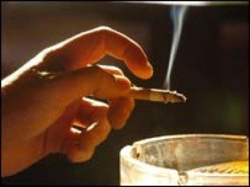 "Пушенето забранено" сполетя и французите