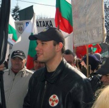 Правят, струват &ndash; синът на Волен си остава евронаблюдател