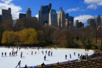 Огромна ледена пързалка откриват зад НДК