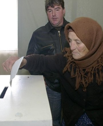 Кметски избори се вихрят в Тополовград и Питово