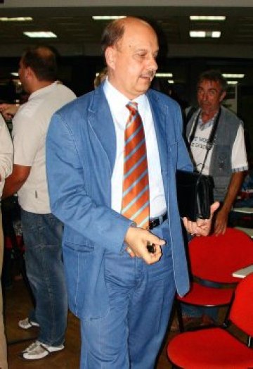 Георги Марков сдаде властта в партията си