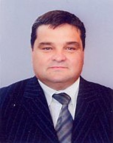 Фидел Беев пак застава пред съда