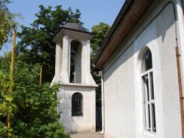 Русенският храм "Св. Николай" посреща празника си със сайт