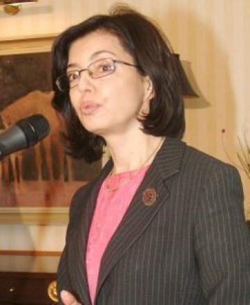 Освобождават Меглена Кунева от министерския пост