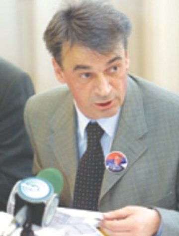 Сръбски политик-радикал: ЦРУ е замесено в Косово