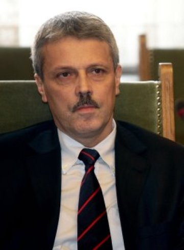 Наш политик свързан с немска терористична организация, слагал бомби