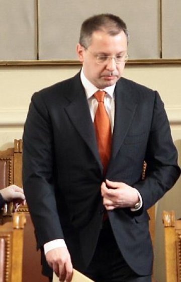 БСП представя кандидатите си за евродепутати