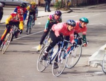 200 души на велосипеди надвечер в София